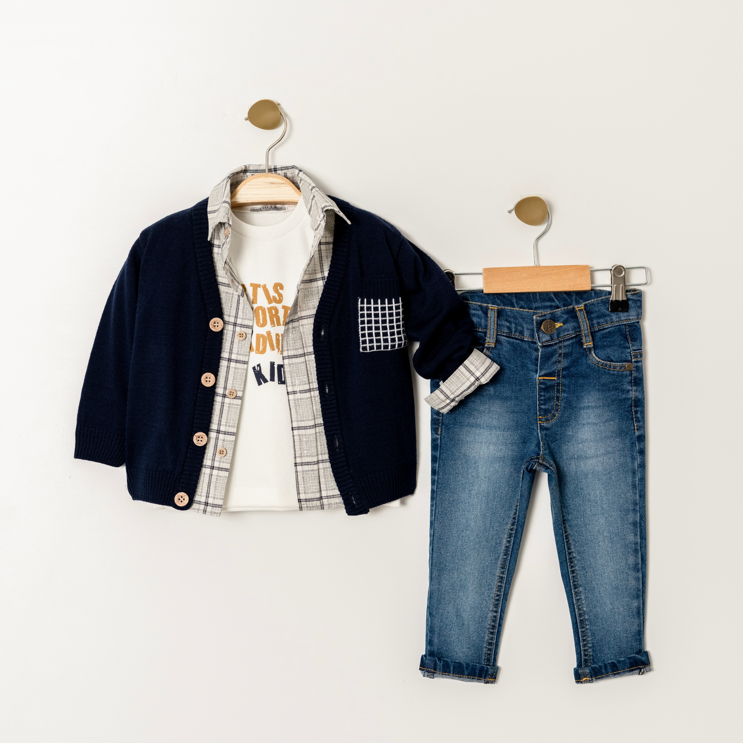 Four Love Sweater Jeans Set-1