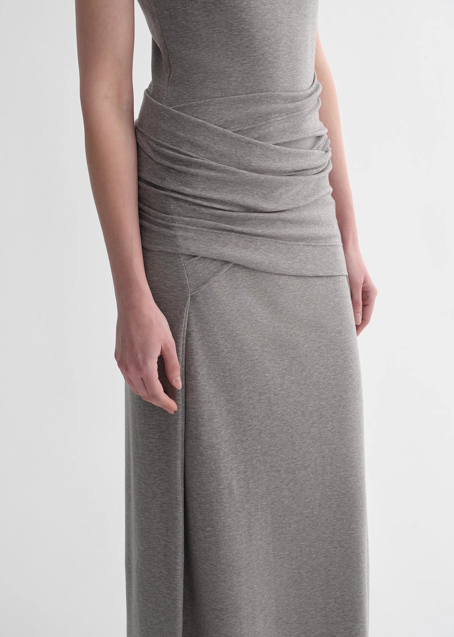 Ice silk wool blend dress with adjustable waistline, hip-flattering design, slim fit for a figure-slimming effect-4