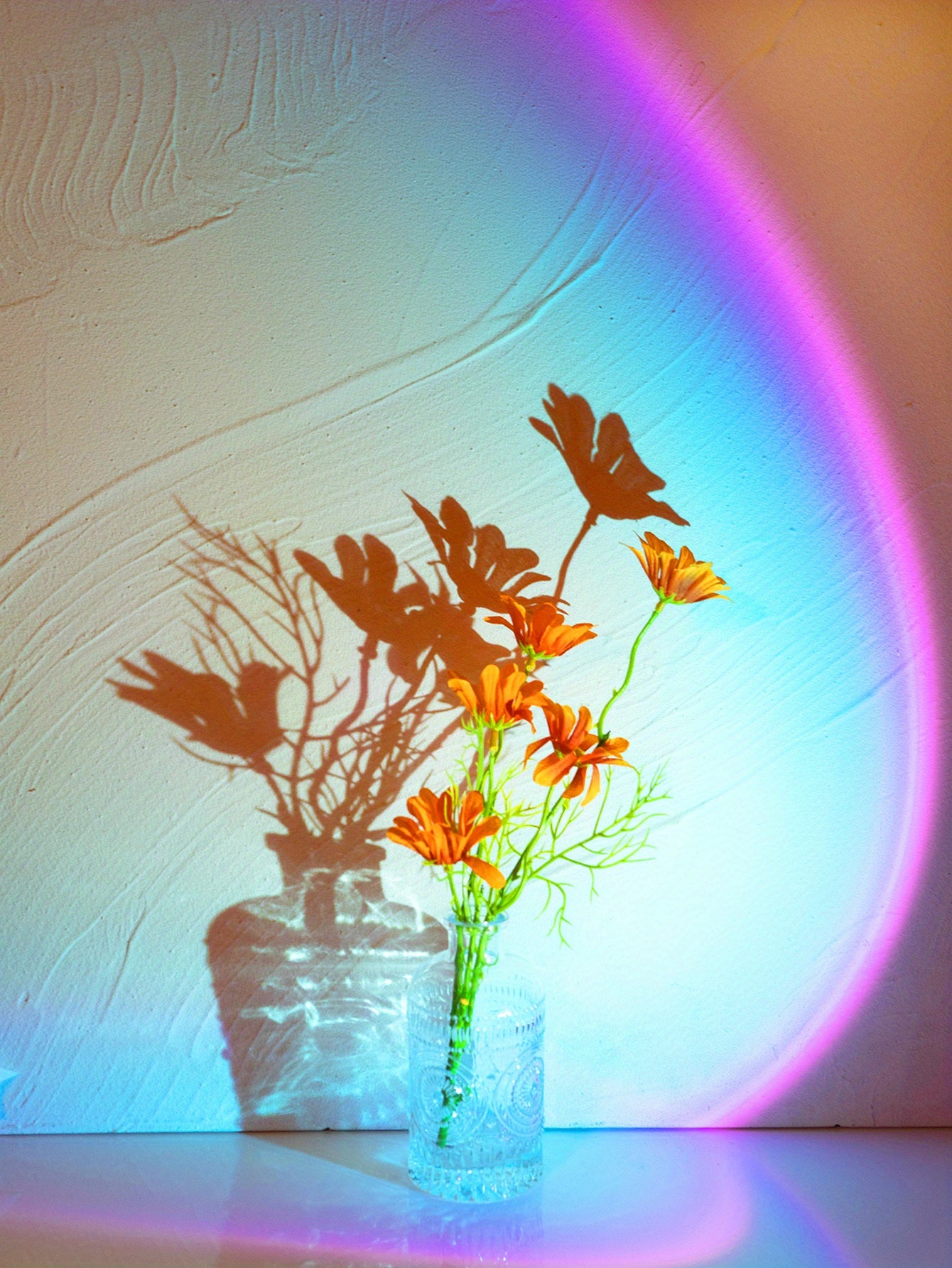1pc USB-Powered LED Sunset Lamp Projector - Cozy Ambient Night Light with Warm Orange Glow for Bedroom, Living Room Decor & Photography, Energy-Efficient Tabletop Design, Lamp for Bedroom