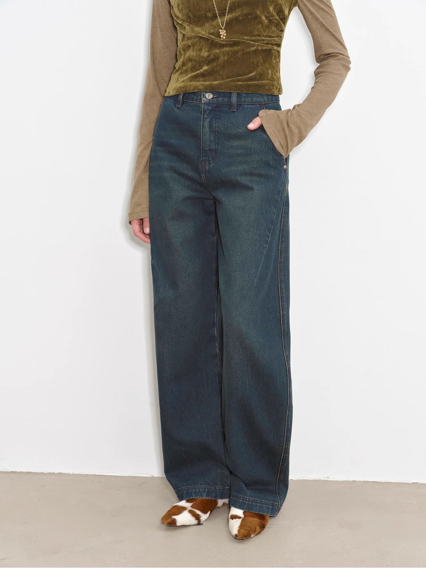 "Blue Island" heavy-duty distressed, slim and durable mid-rise curved knife cotton washed jeans-1
