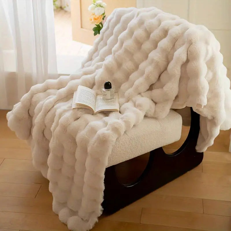 Soft and Cozy Plush Blanket - Vintage Elegance for Ultimate Comfort- White-3