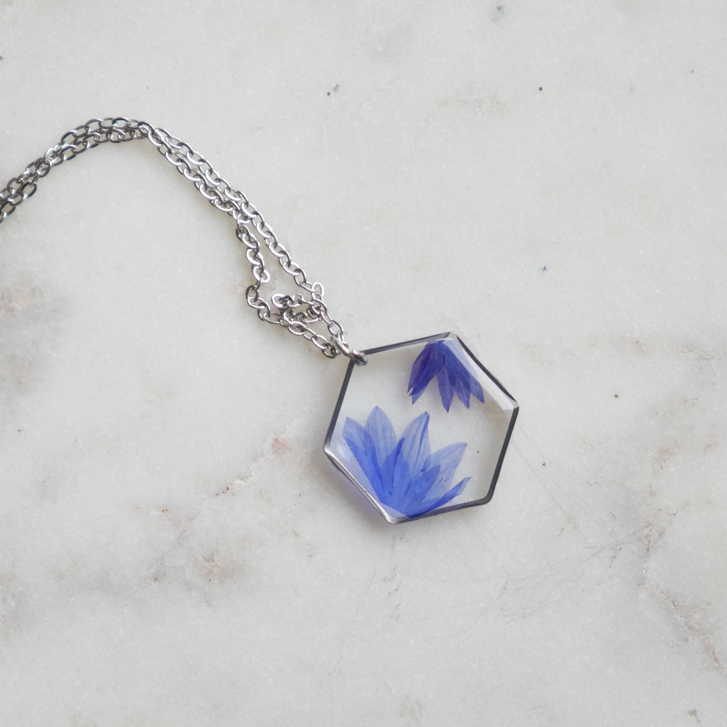 Collier Blu - hexa (moyen)