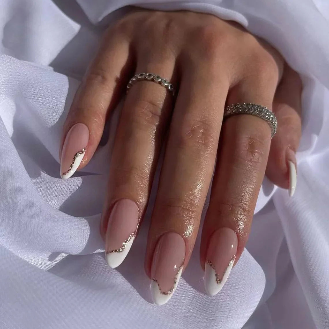 Glamorous Black Almond Stiletto Nails-55