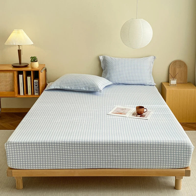 New Pre-Washed Fitted Sheet 1Piece- Classic Plaid Design, Ultra-Soft Microfiber Fabric, Breathable Mattress Cover -Easy Care