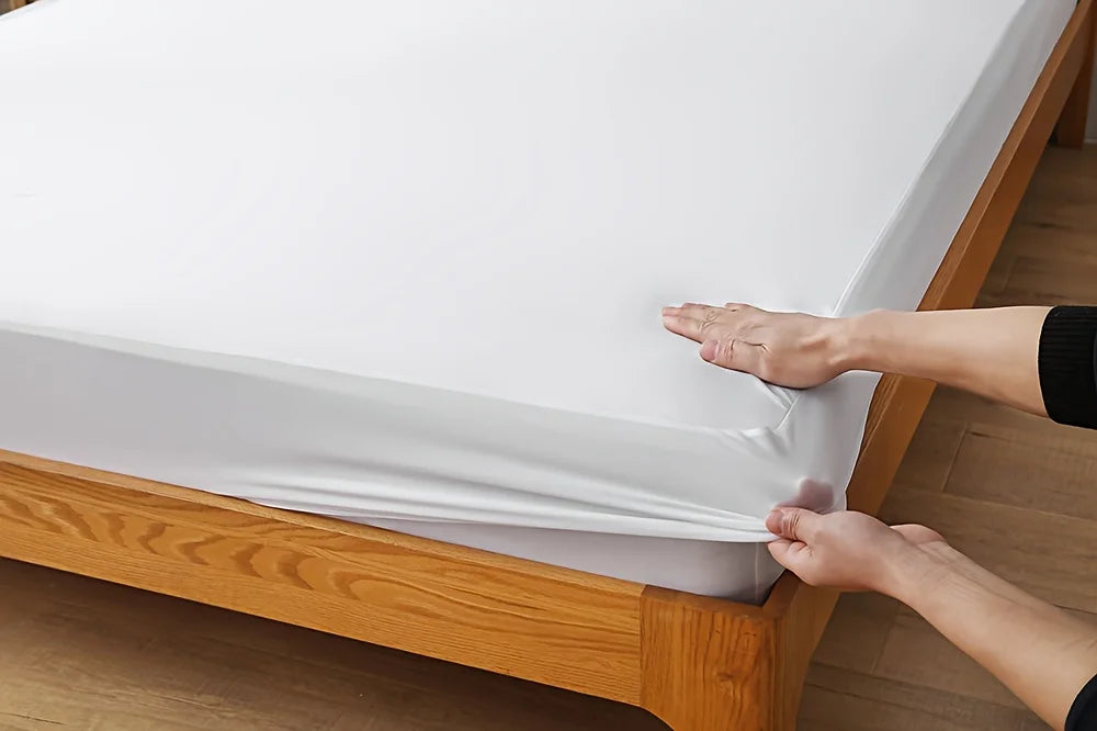 1pc Cooling Fitted Sheet made of 100% Cooling Nylon, Waterproof Bed Sheet Breathable Mattress Cover for Hot Sleepers in Summer