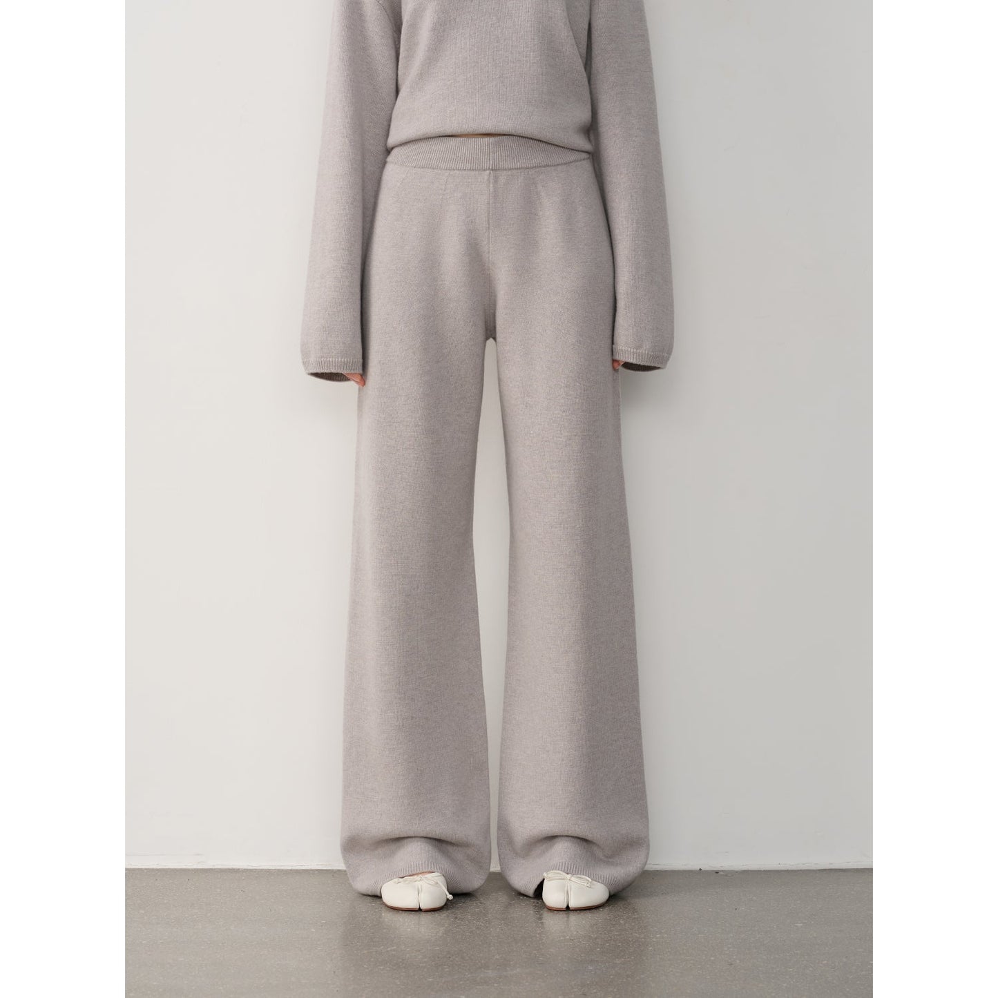 "Fall Winter Mischief" Basalan Merino Wool Knit Outfit-12