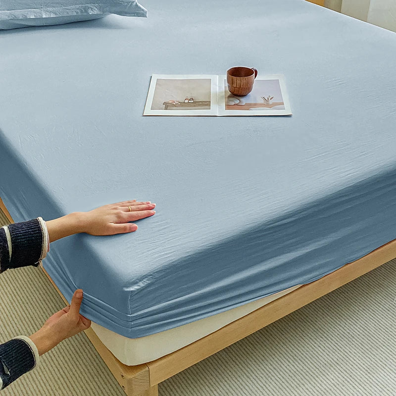 New Pre-Washed Fitted Sheet 1Piece- Classic Plaid Design, Ultra-Soft Microfiber Fabric, Breathable Mattress Cover -Easy Care