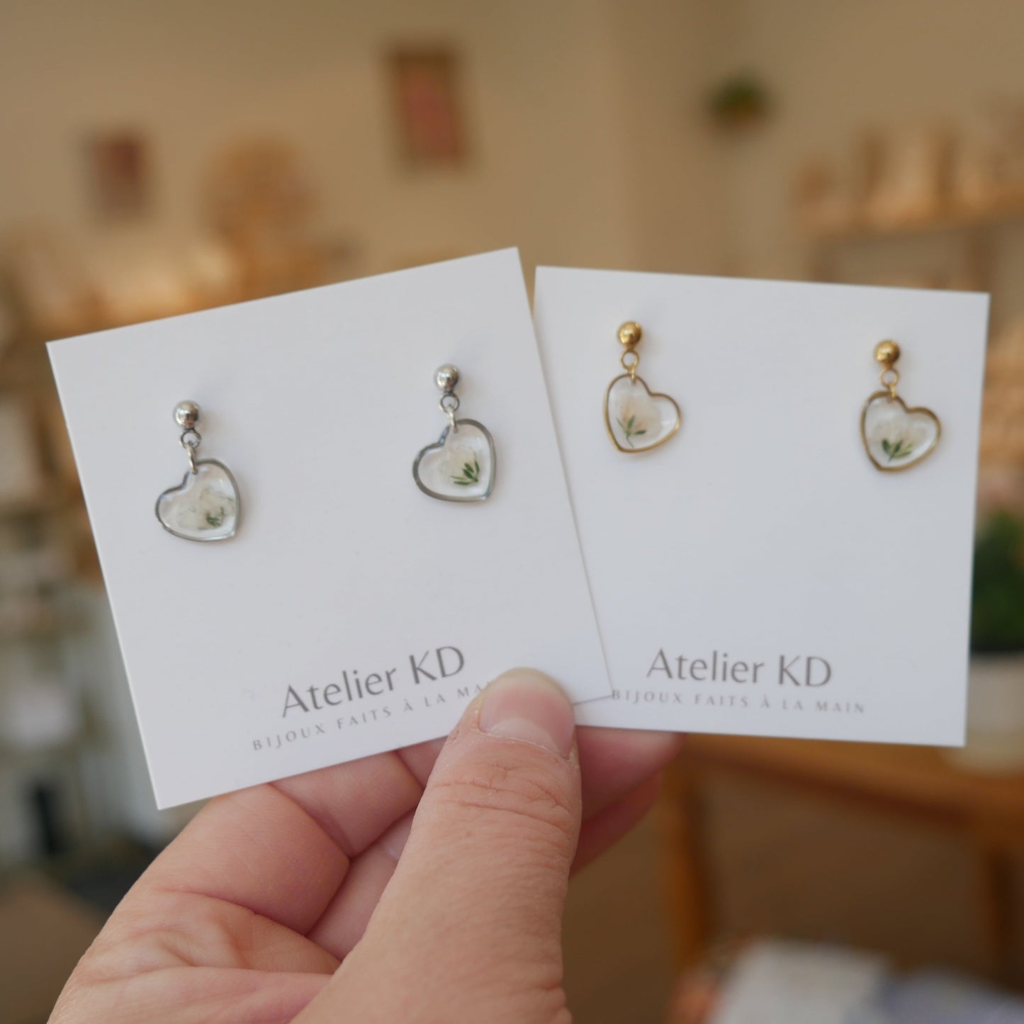 Boucles d'oreilles Gigi blanc - coeur (petit 10mm)