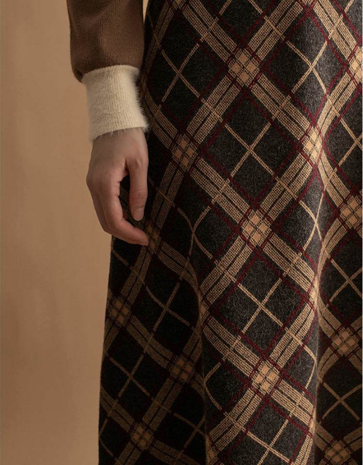Women Plaid Big Hem Wool Midi Skirt