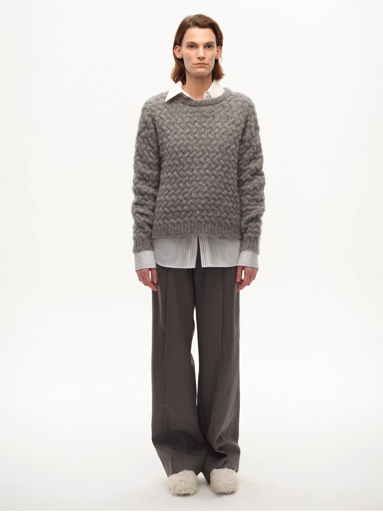 [FF×JW Collaboration Warm Exclusive] Classic Mohair Pullover Sweater with Textured Knit and Warmth-Enhancing Round Neck-3