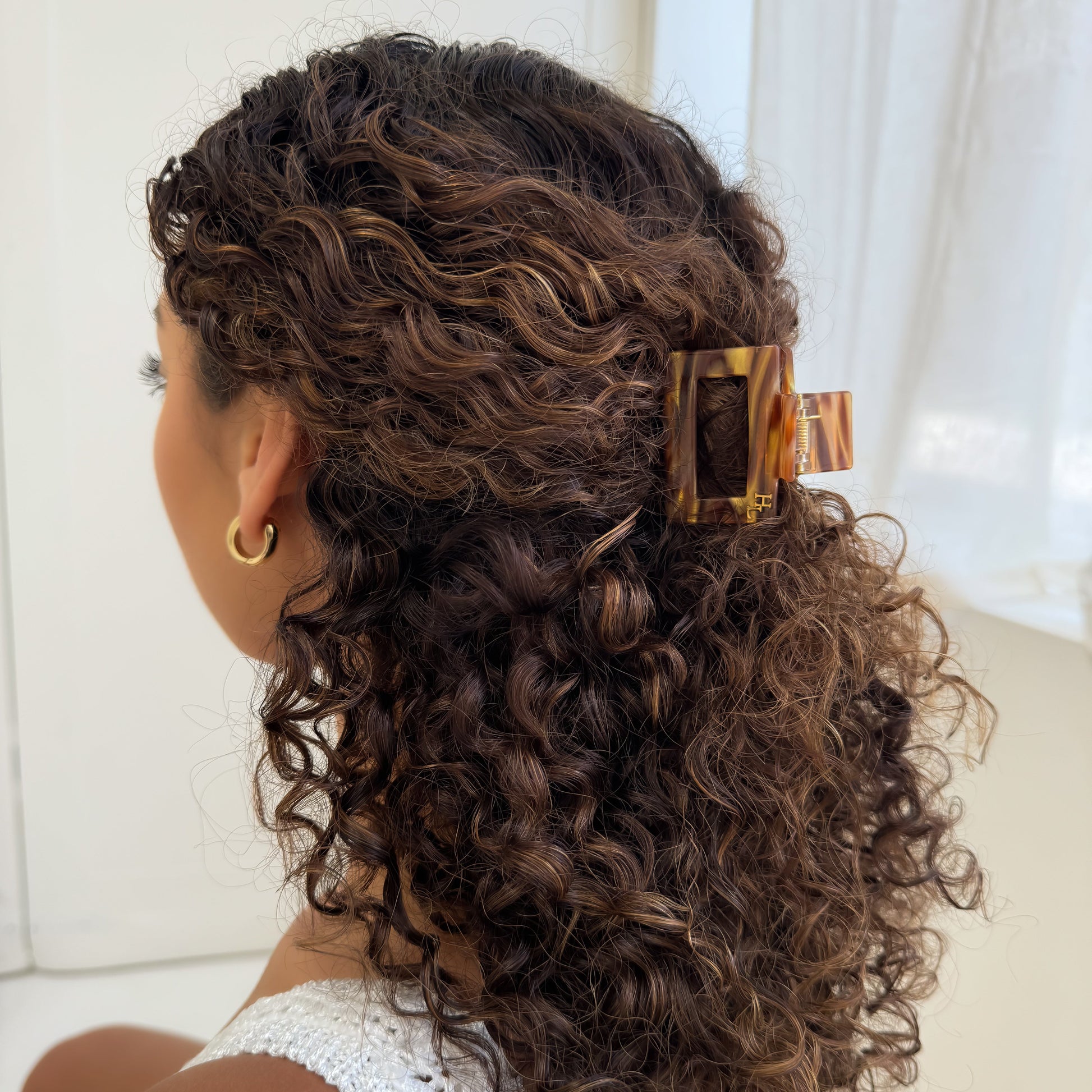 Ecofriendly Acetate Midi Clip - Hazel Honey-1