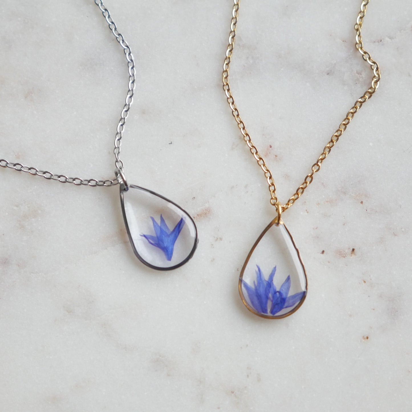 Collier Blu - goute (moyen)