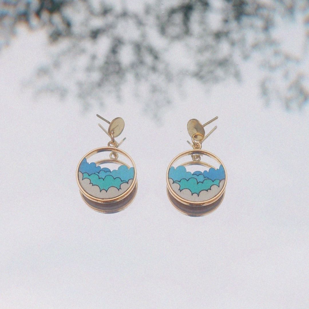 Cloud Eco-friendly Recycled Wood Gold Earrings-2