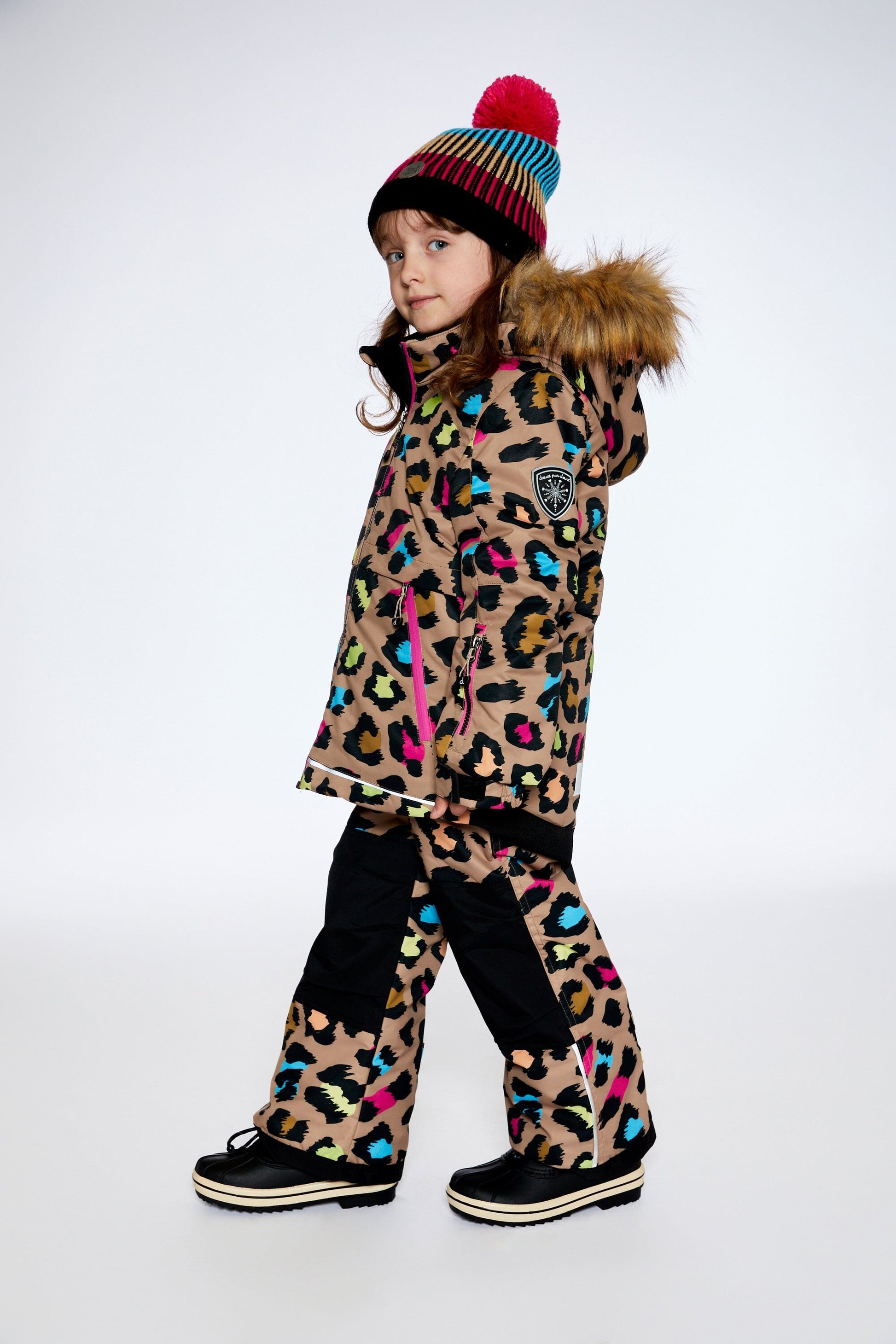 Knitted Winter Hat In Black & Multicolor-1