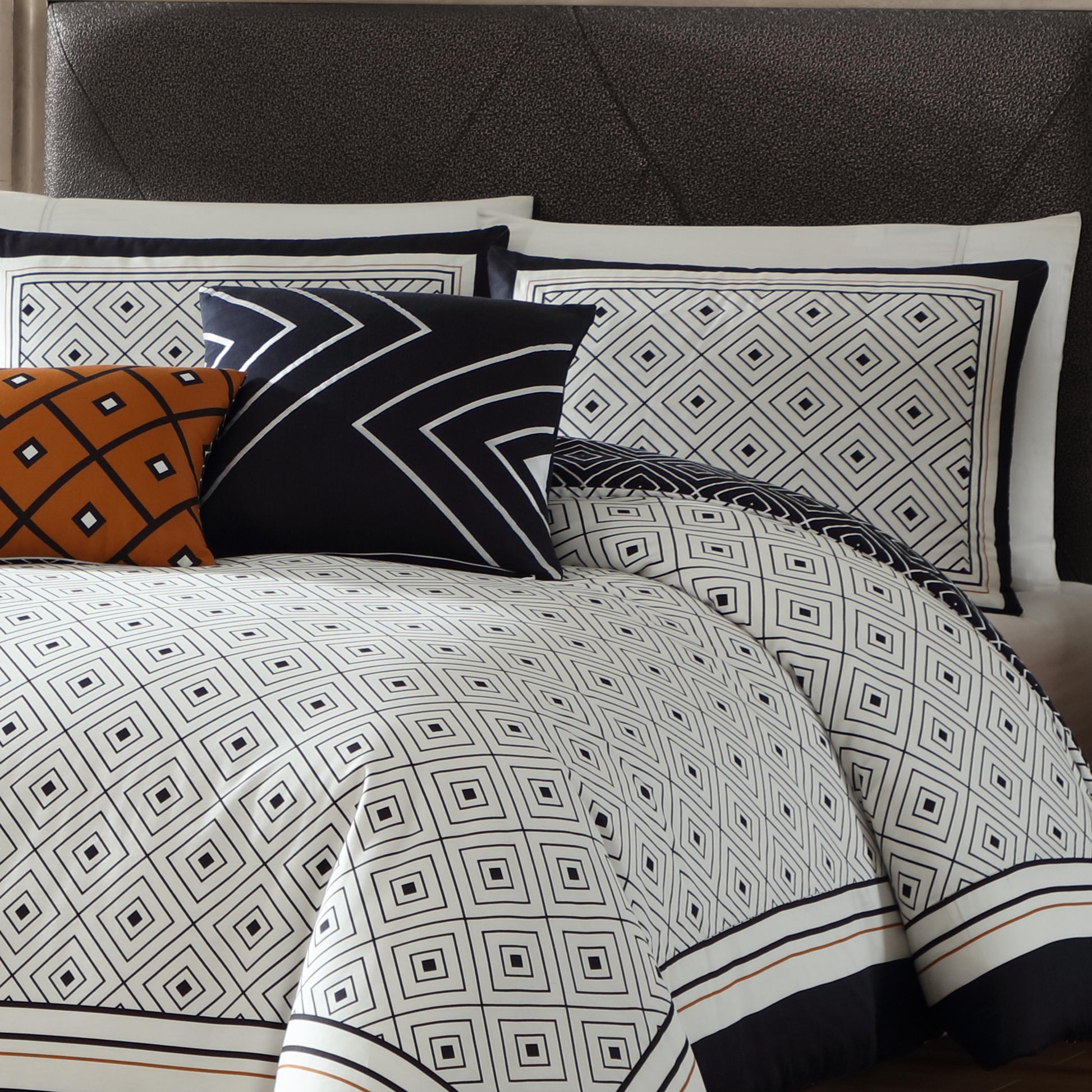 Bebejan Geometric Black & White 5 Piece Reversible Comforter Set-2