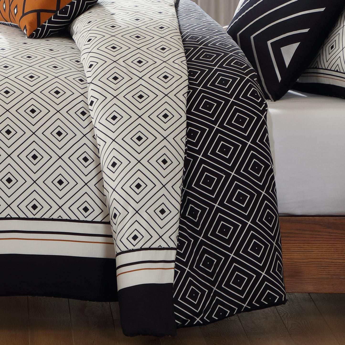 Bebejan Geometric Black & White 5 Piece Reversible Comforter Set-3
