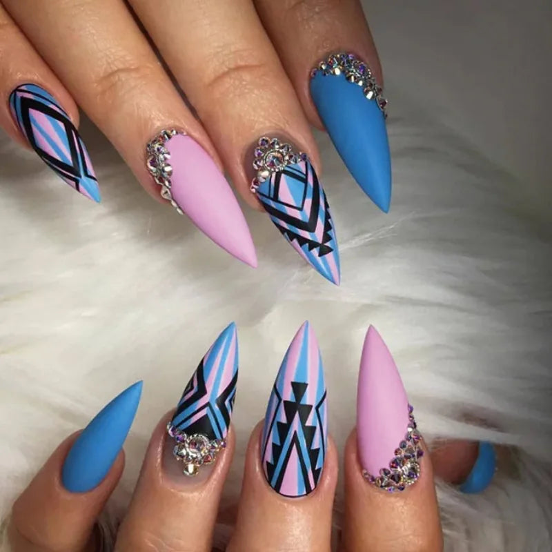 Glamorous Black Almond Stiletto Nails-11
