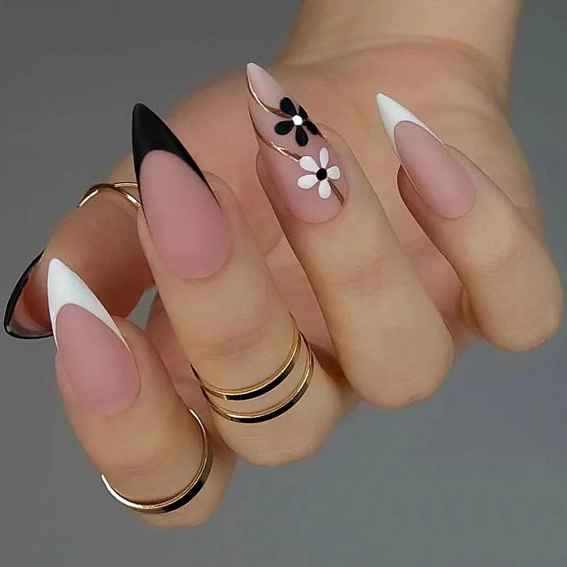 Glamorous Black Almond Stiletto Nails-17
