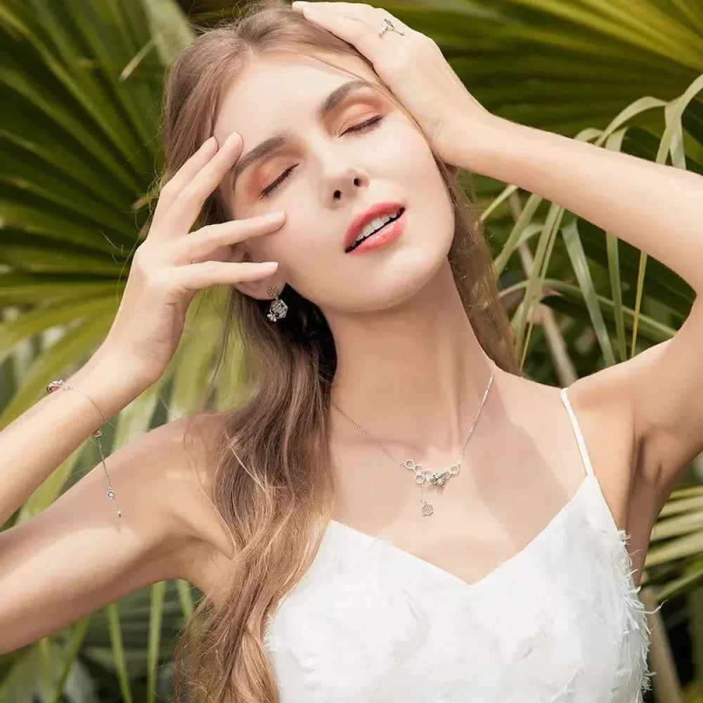Sterling Silver Dancing Bee Bracelet With Crystal - Women'S Chain Link Bracelet