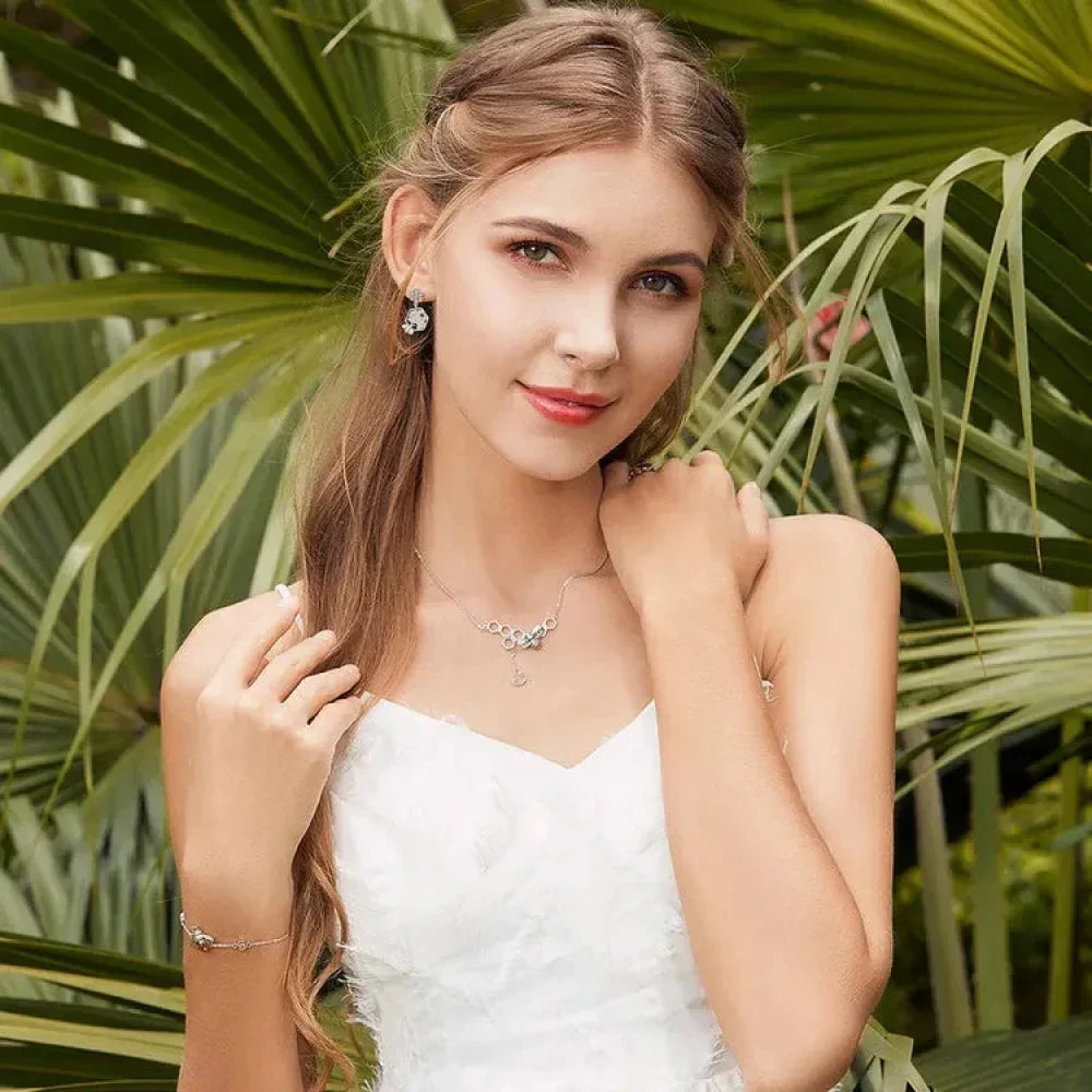 Sterling Silver Dancing Bee Bracelet With Crystal - Women'S Chain Link Bracelet