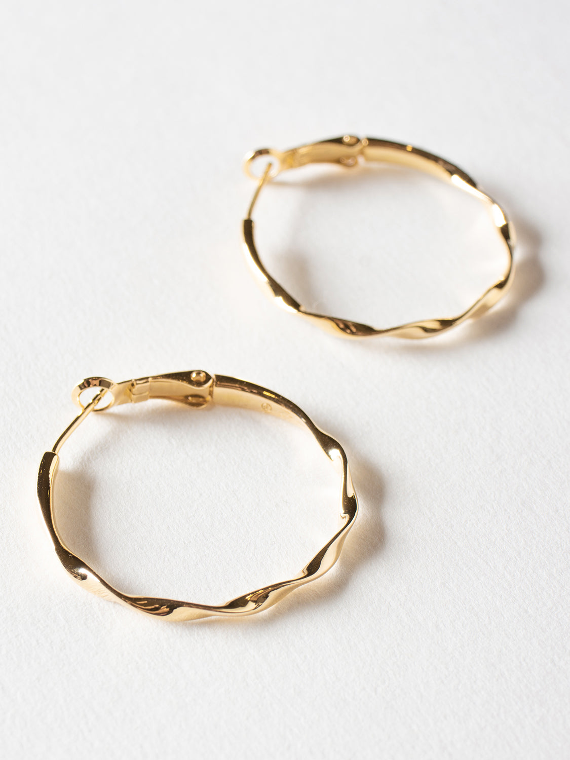 Twisted Hoop Earrings-1