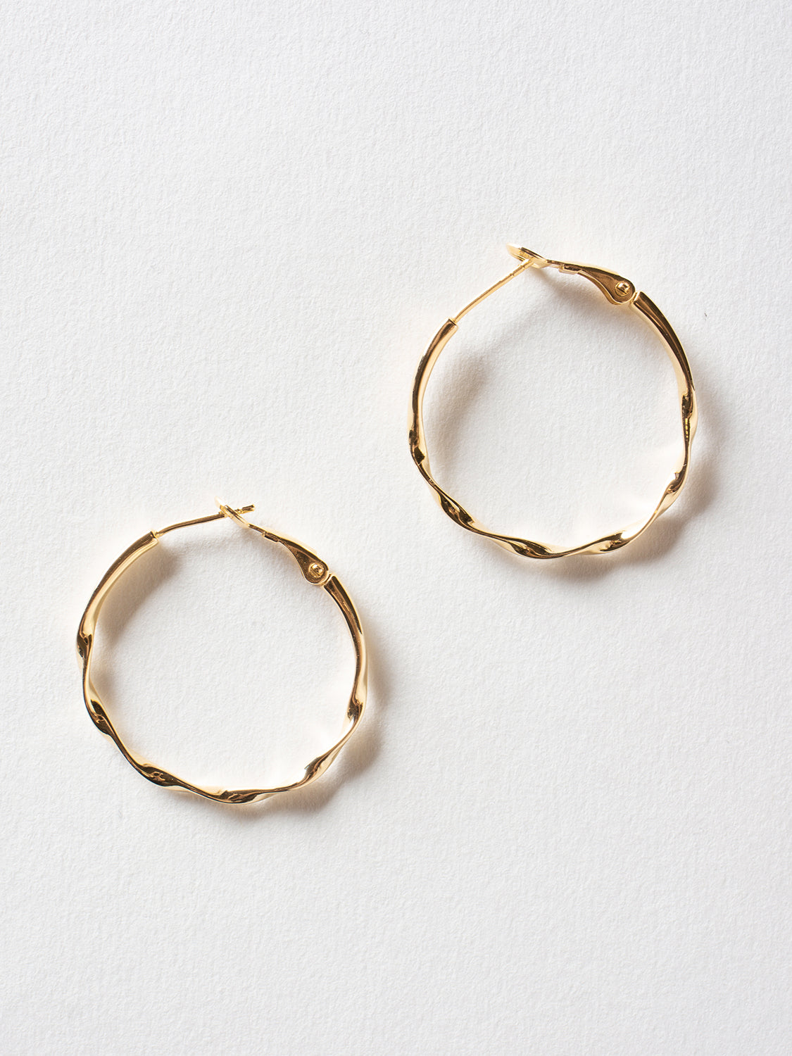 Twisted Hoop Earrings-3