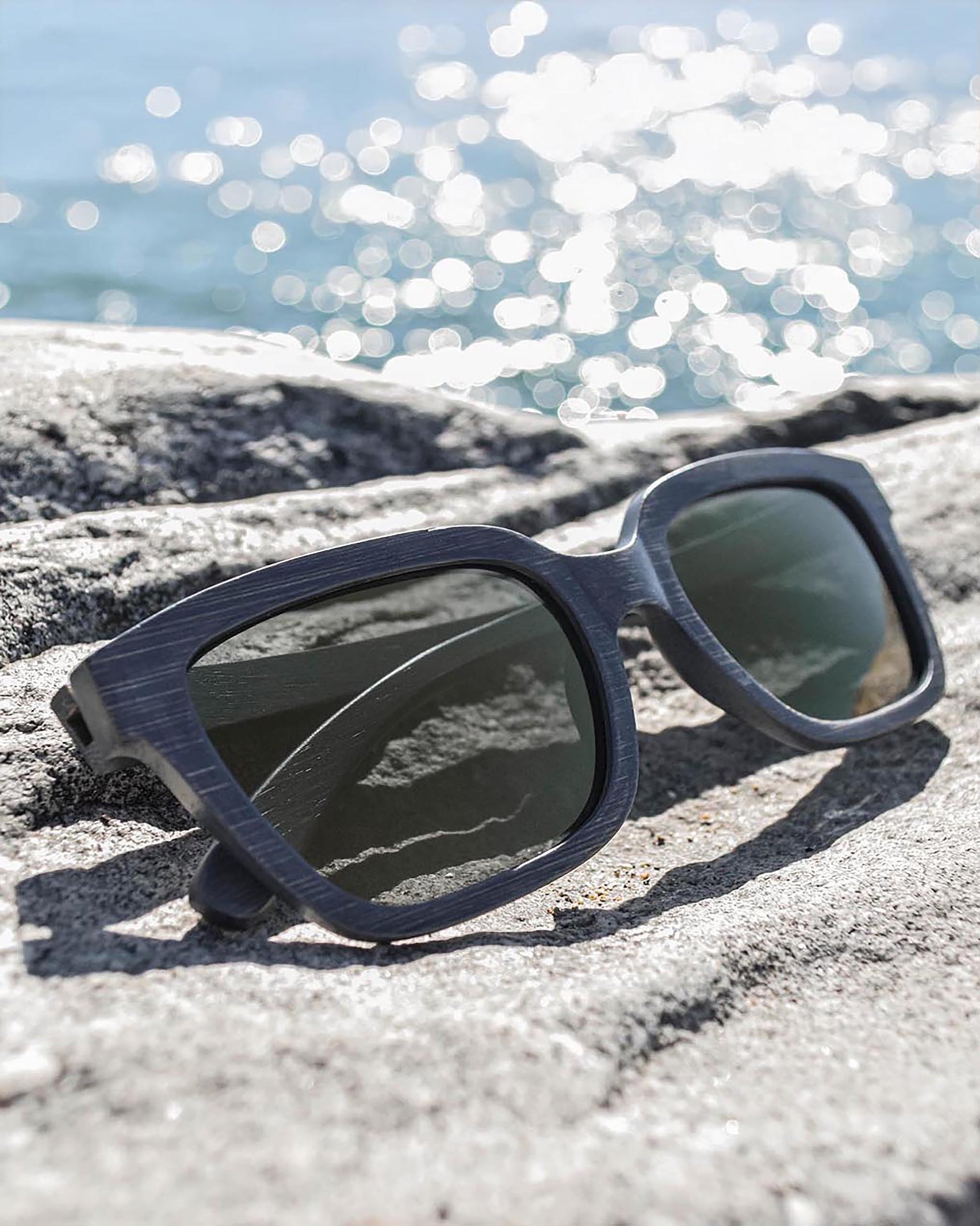 Jay Bird | Polarized Bamboo Sunglasses-4