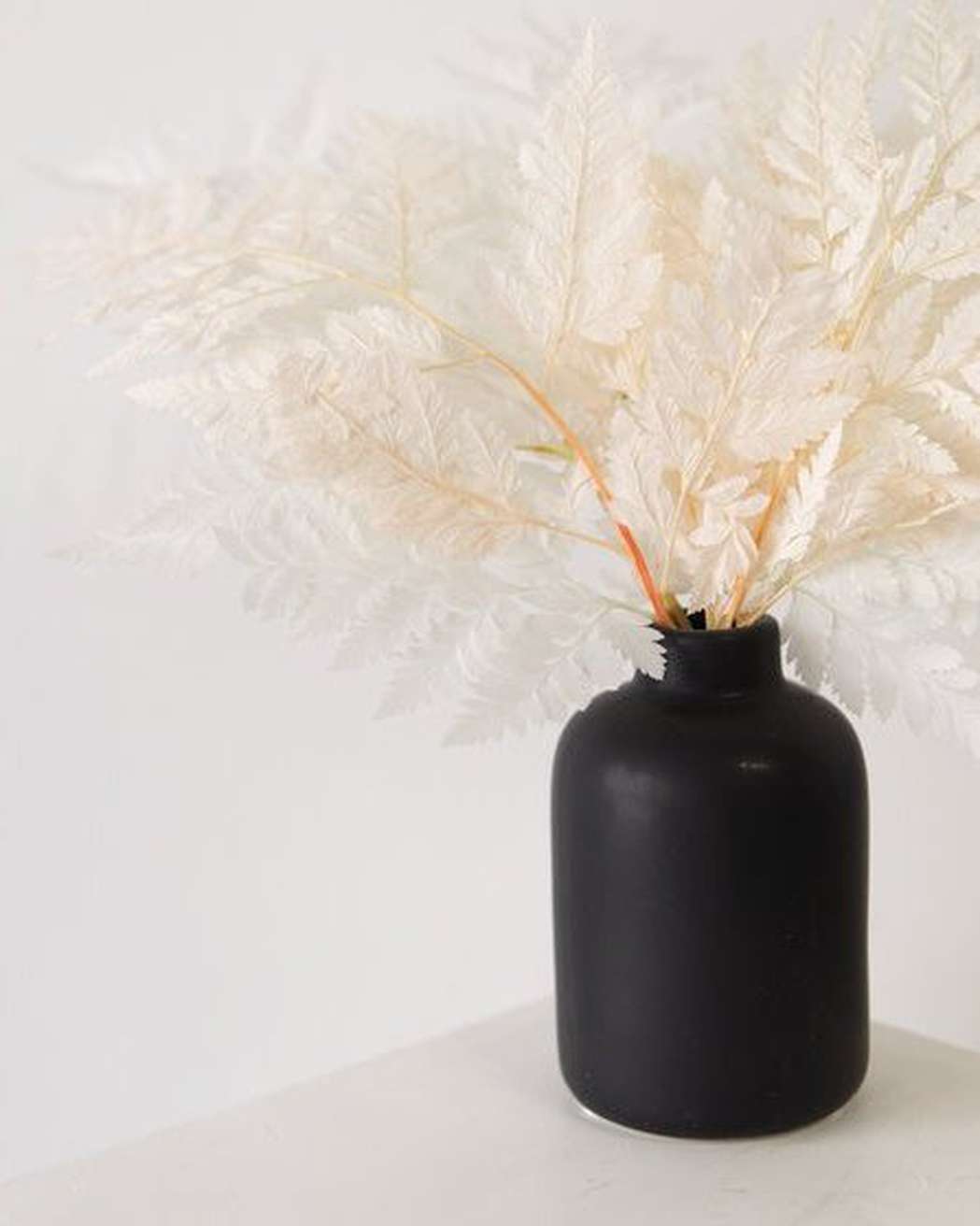 Black Bud Vase-1