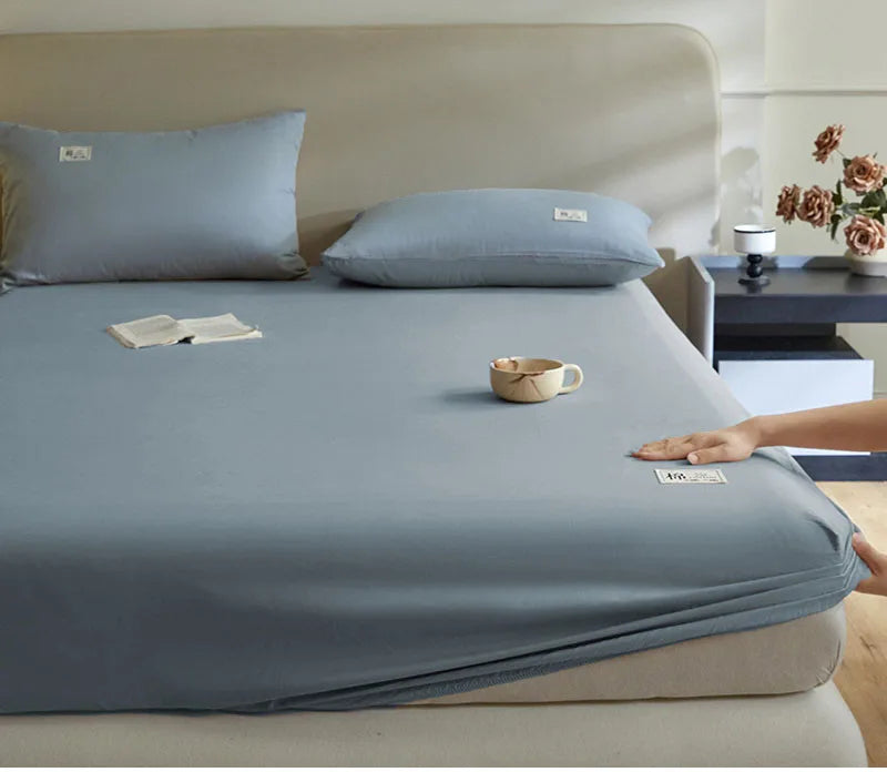 Pure Cotton Solid Anti-Slip Fitted Sheet European Skin-Friendly Mattress Protector for Bedroom Soft Dust Cover for All Seasons