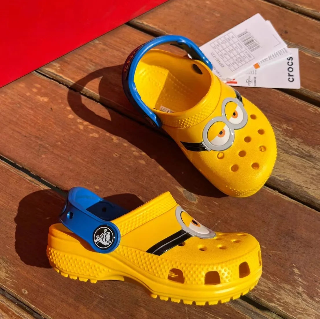 New Authentic Cartoon Characters Around Sandals Slippers Beach Shoes Super Light Soft Sole Eva Material Non-Slip Boys And Girls