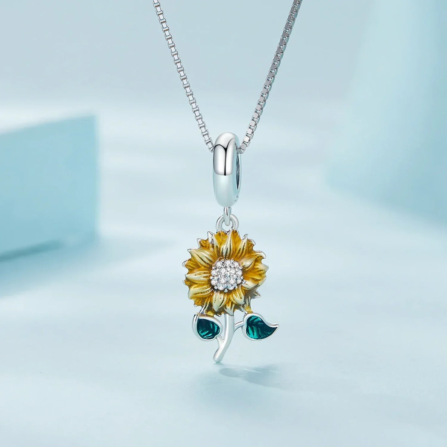 Vintage 925 Sterling Silver Sunflower Pendant Necklace