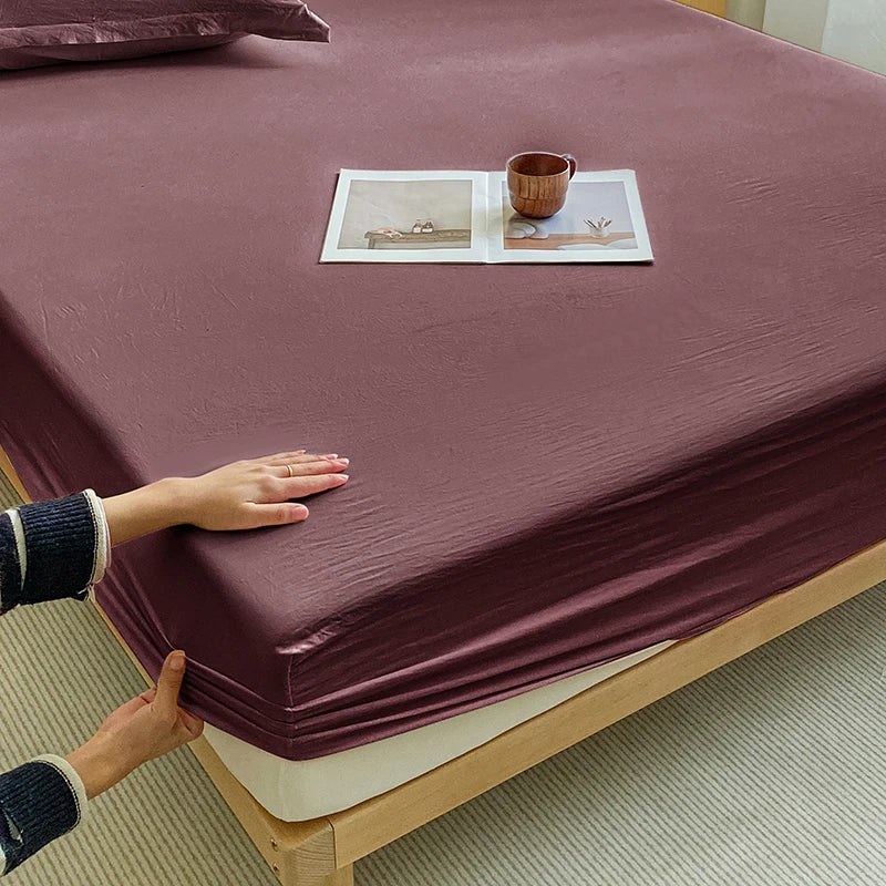 New Pre-Washed Fitted Sheet 1Piece- Classic Plaid Design, Ultra-Soft Microfiber Fabric, Breathable Mattress Cover -Easy Care