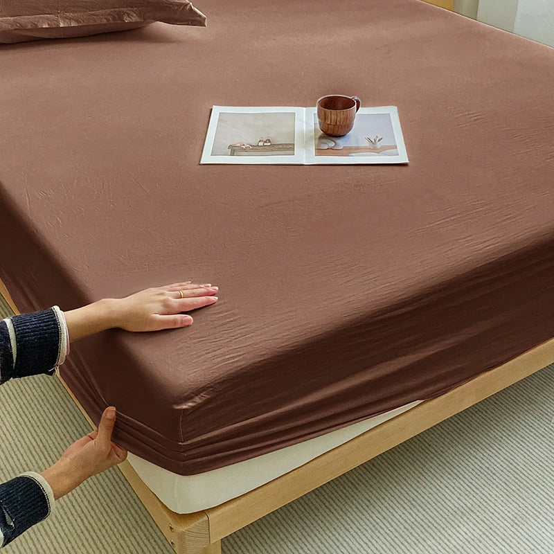 New Pre-Washed Fitted Sheet 1Piece- Classic Plaid Design, Ultra-Soft Microfiber Fabric, Breathable Mattress Cover -Easy Care