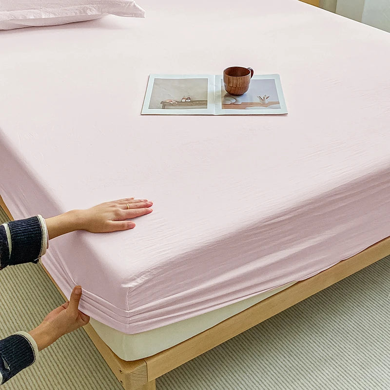 New Pre-Washed Fitted Sheet 1Piece- Classic Plaid Design, Ultra-Soft Microfiber Fabric, Breathable Mattress Cover -Easy Care