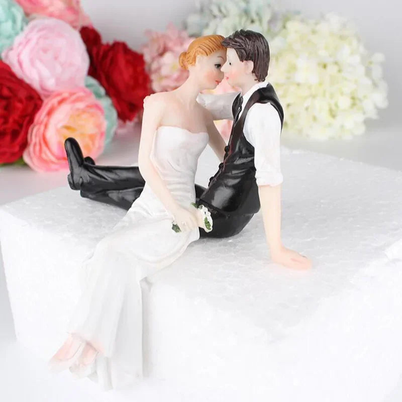 New Cake Toppers Dolls Bride and Groom Figurines Funny Wedding Cake Toppers Stand Topper Decoration Supplies Marry Figurine