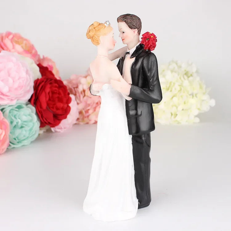 New Cake Toppers Dolls Bride and Groom Figurines Funny Wedding Cake Toppers Stand Topper Decoration Supplies Marry Figurine
