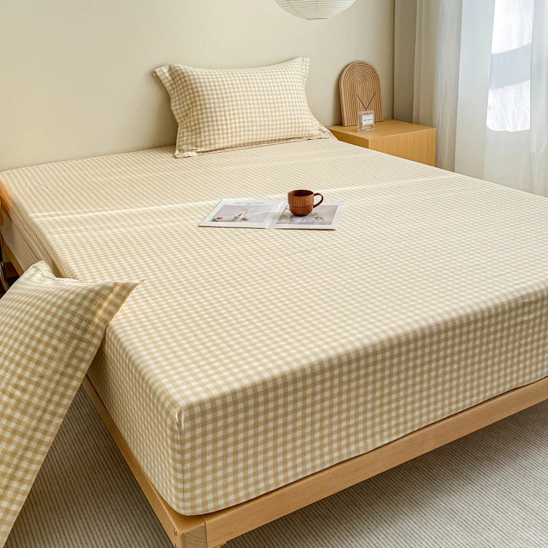 New Pre-Washed Fitted Sheet 1Piece- Classic Plaid Design, Ultra-Soft Microfiber Fabric, Breathable Mattress Cover -Easy Care