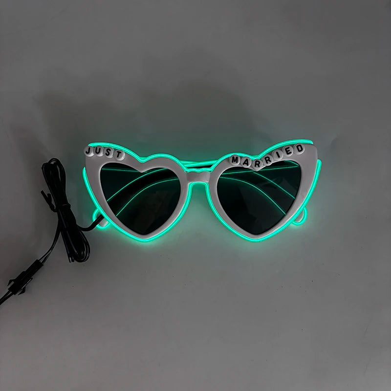 LED Just Married Glasses Wedding Bride To Be Surprise Gift Couple Glasses Souvenirs Glowing Heart Glasses Married Sunglasses