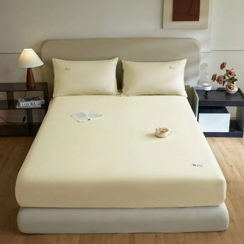 Pure Cotton Solid Anti-Slip Fitted Sheet European Skin-Friendly Mattress Protector for Bedroom Soft Dust Cover for All Seasons