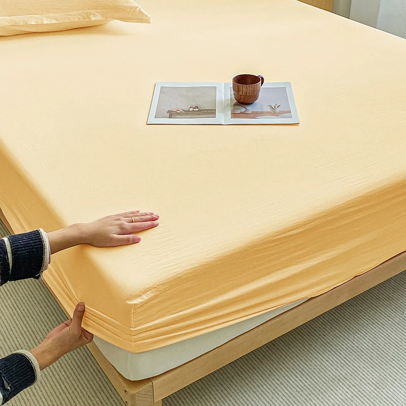 New Pre-Washed Fitted Sheet 1Piece- Classic Plaid Design, Ultra-Soft Microfiber Fabric, Breathable Mattress Cover -Easy Care