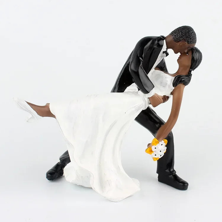 New Cake Toppers Dolls Bride and Groom Figurines Funny Wedding Cake Toppers Stand Topper Decoration Supplies Marry Figurine