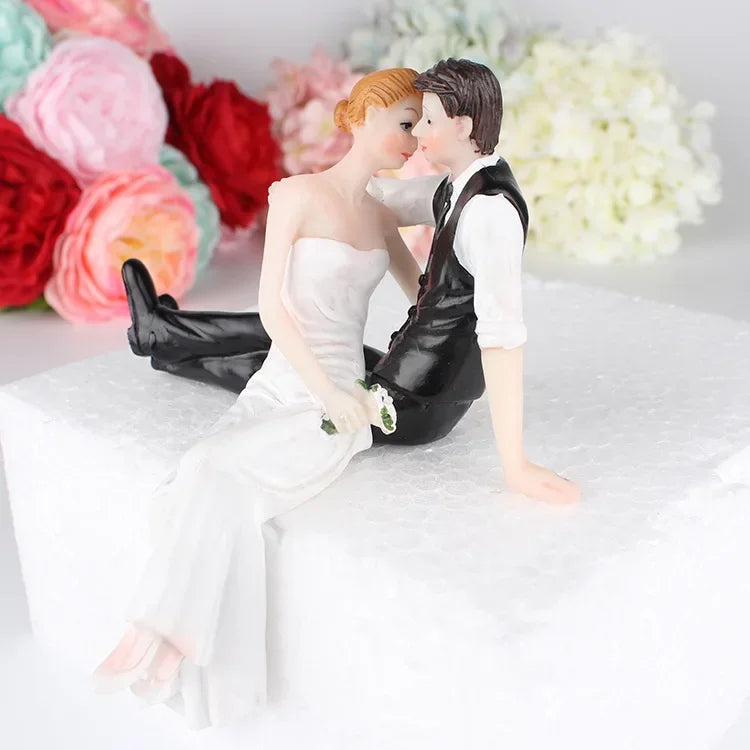 New Cake Toppers Dolls Bride and Groom Figurines Funny Wedding Cake Toppers Stand Topper Decoration Supplies Marry Figurine