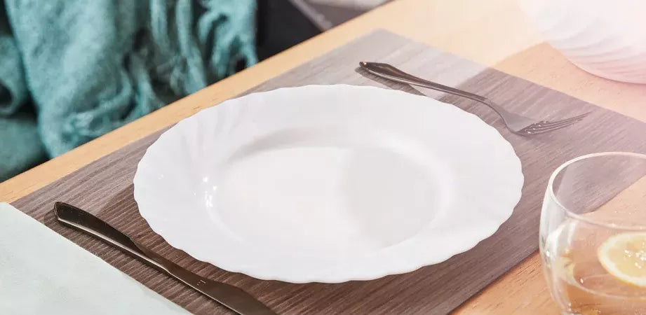 White Dinner Plate 27cm - Trianon - Luminarc