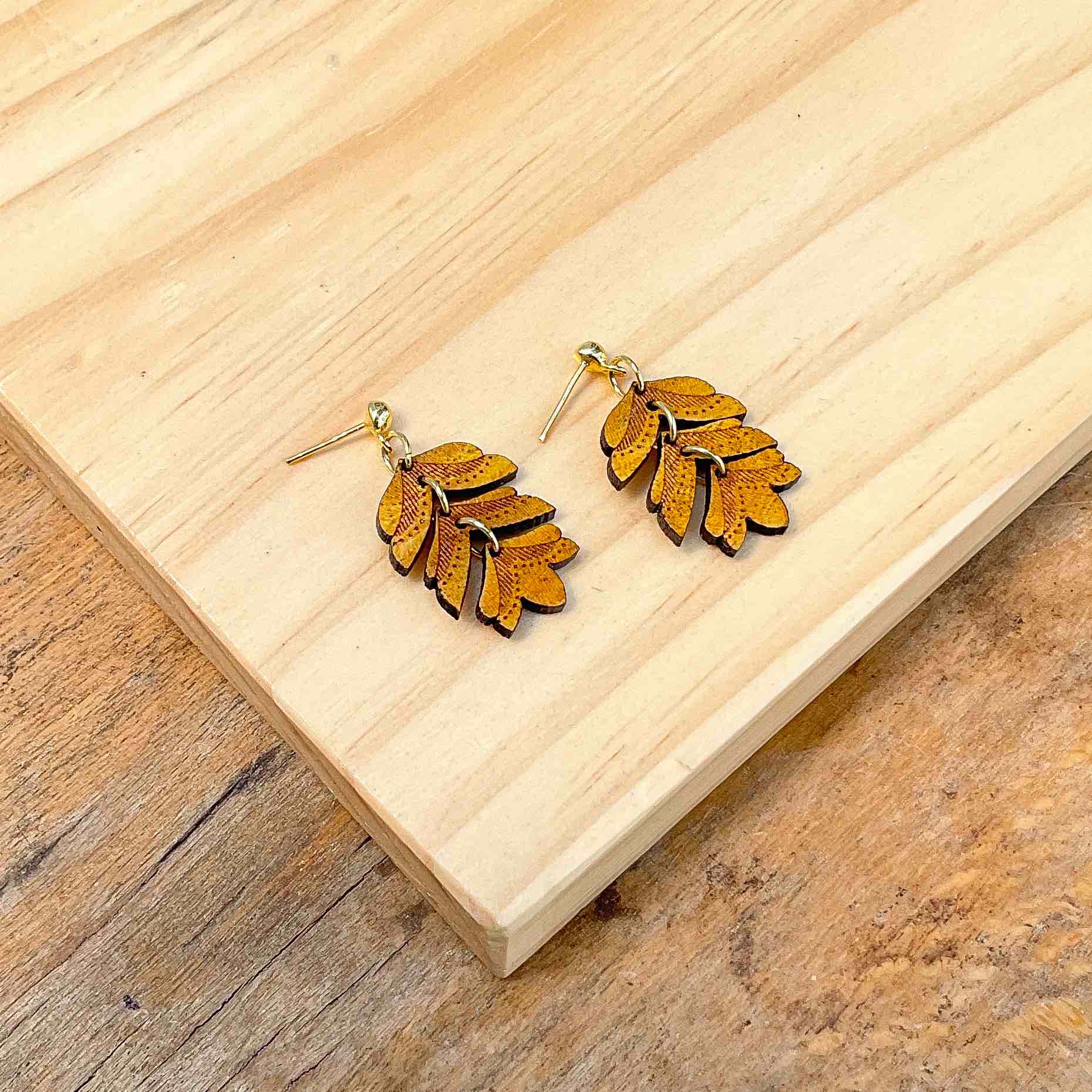 Uler-Uleran Recycled Wood Earrings-3