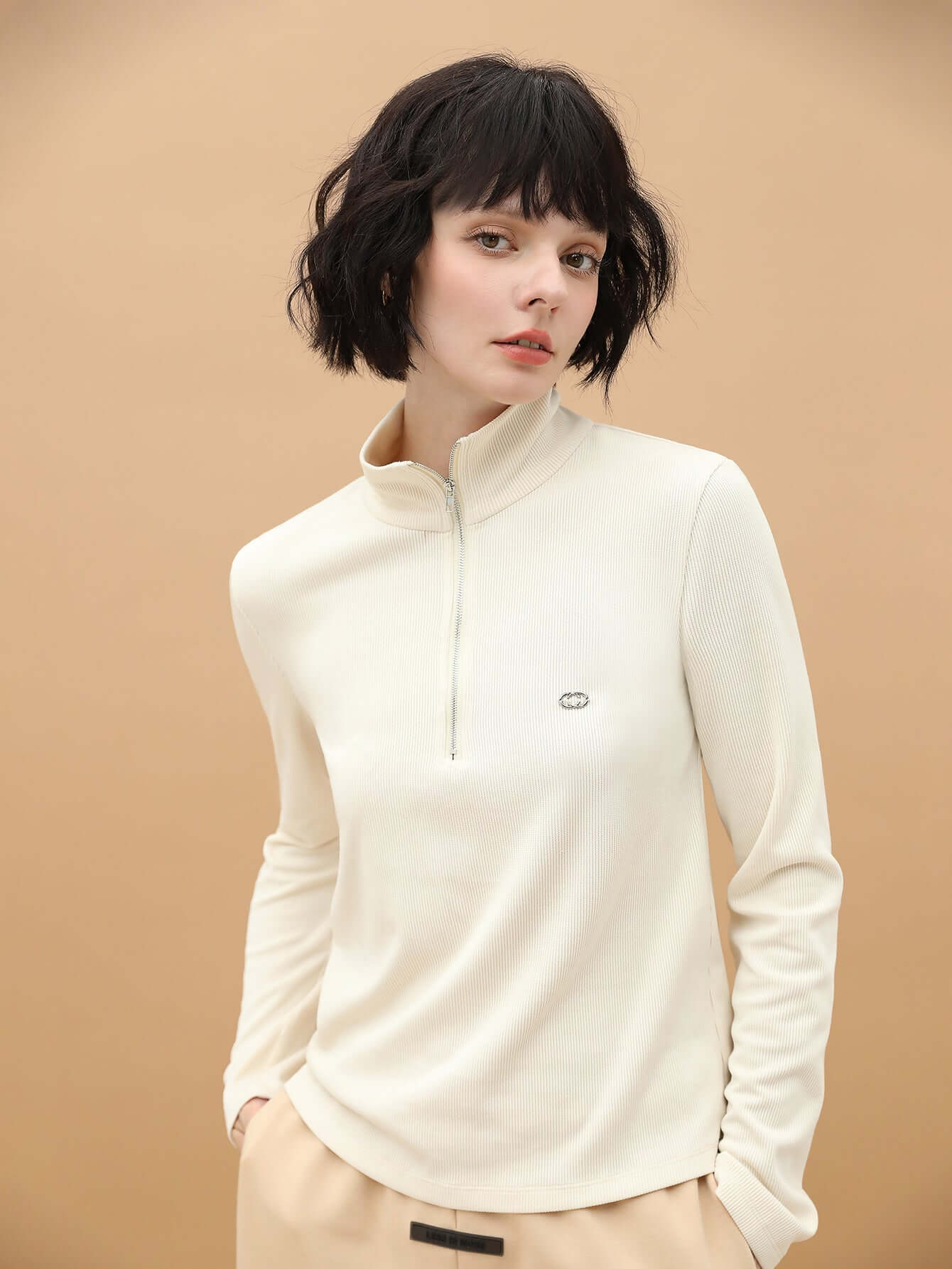 Form-Fitting Half-Zip Knit Top Shirt-2