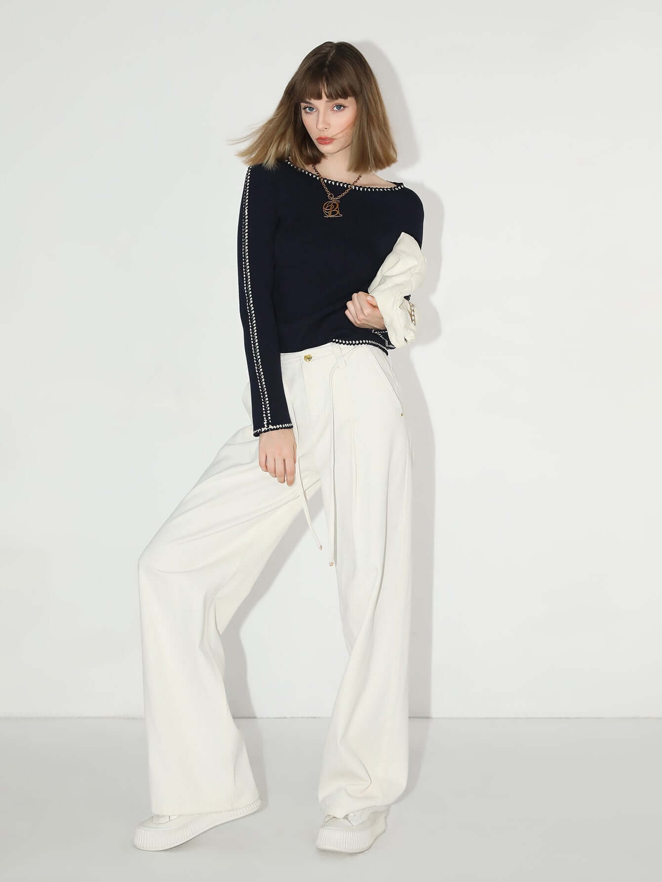 High-Waist White Wide-Leg Jeans-2