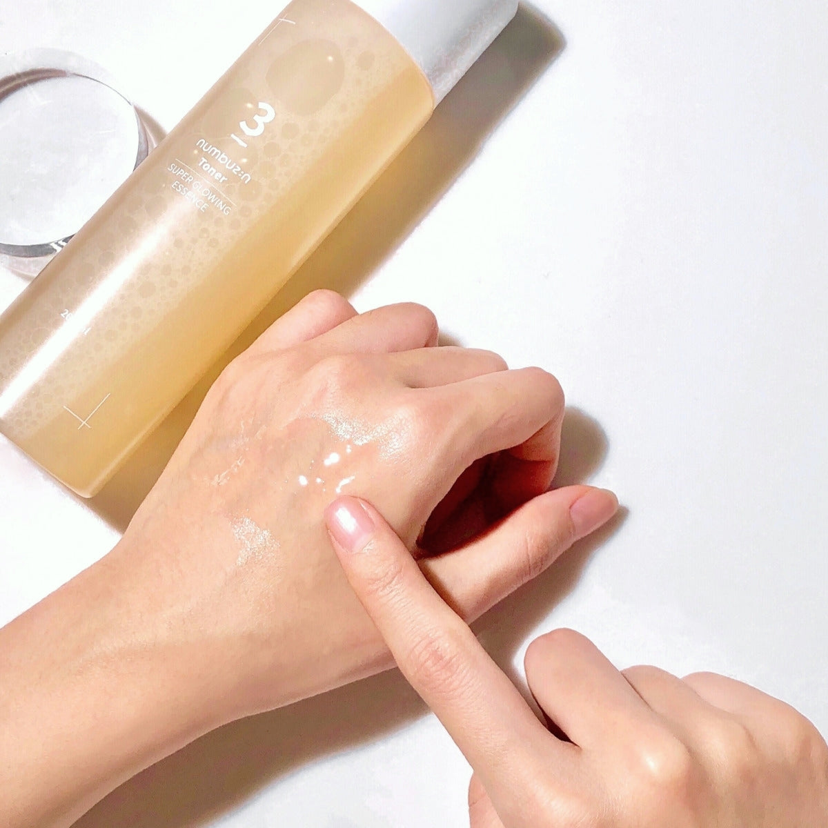 numbuzin No.3 Super Glowing Essence Toner 200ml-3