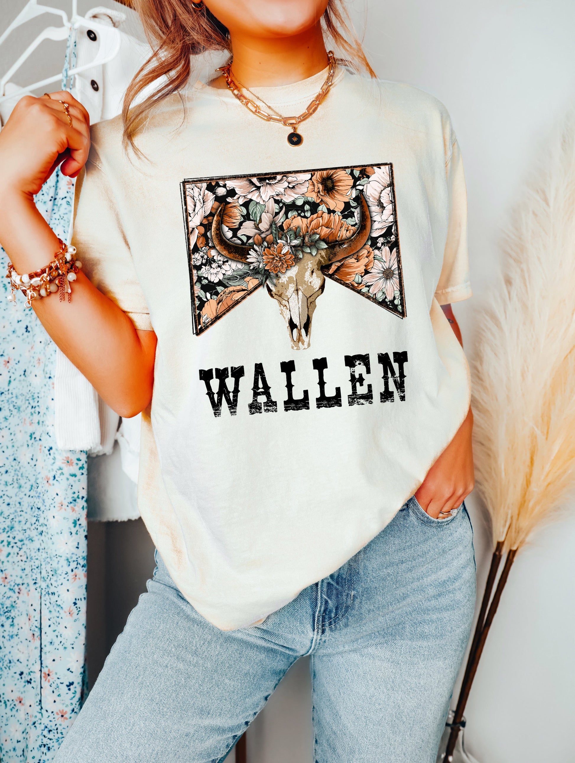 Wallen Floral Bull - Comfort Tee-1