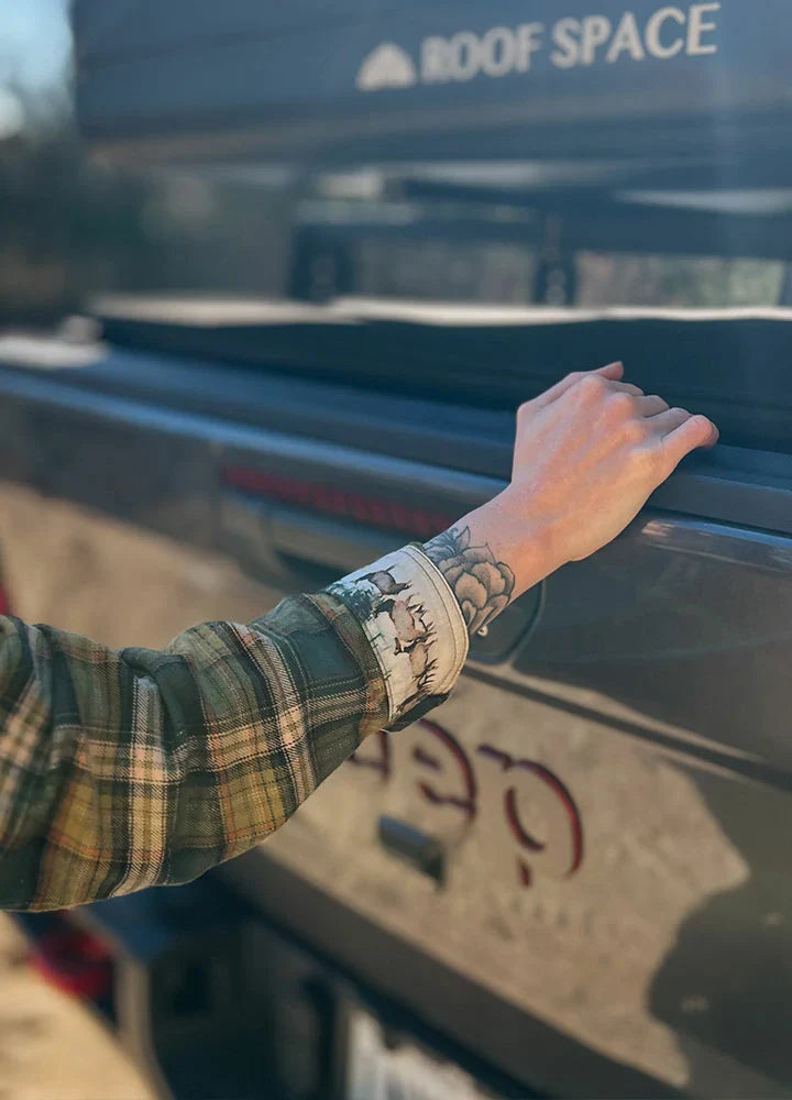 Women's Wildlife Adventure Flannel Plaid Shirt-3